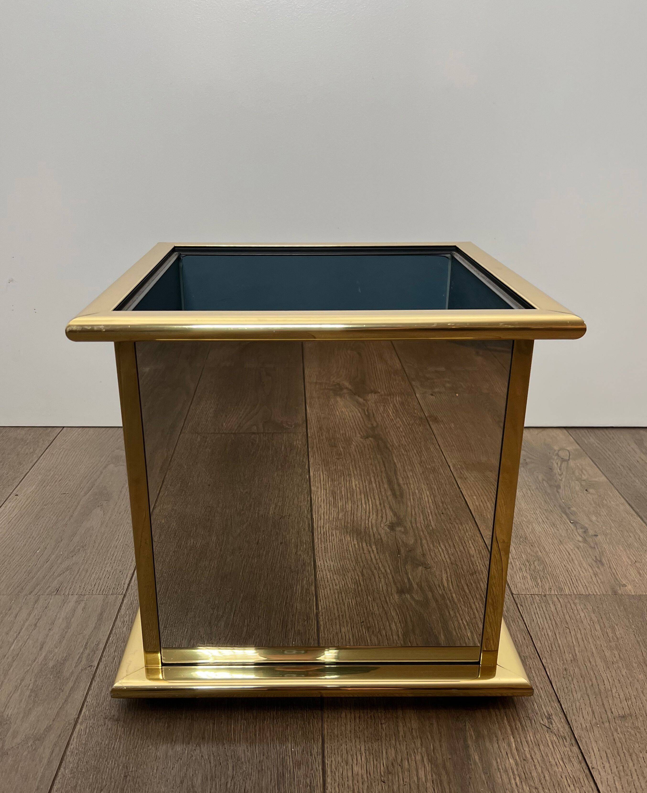 Jardinière en miroir et métal doré
