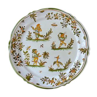 Polychrome glazed earthenware dish