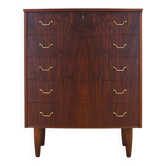 Commode en noyer, design danois, années 1970, production : Danemark