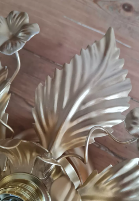 Golden brass flower wall lamp