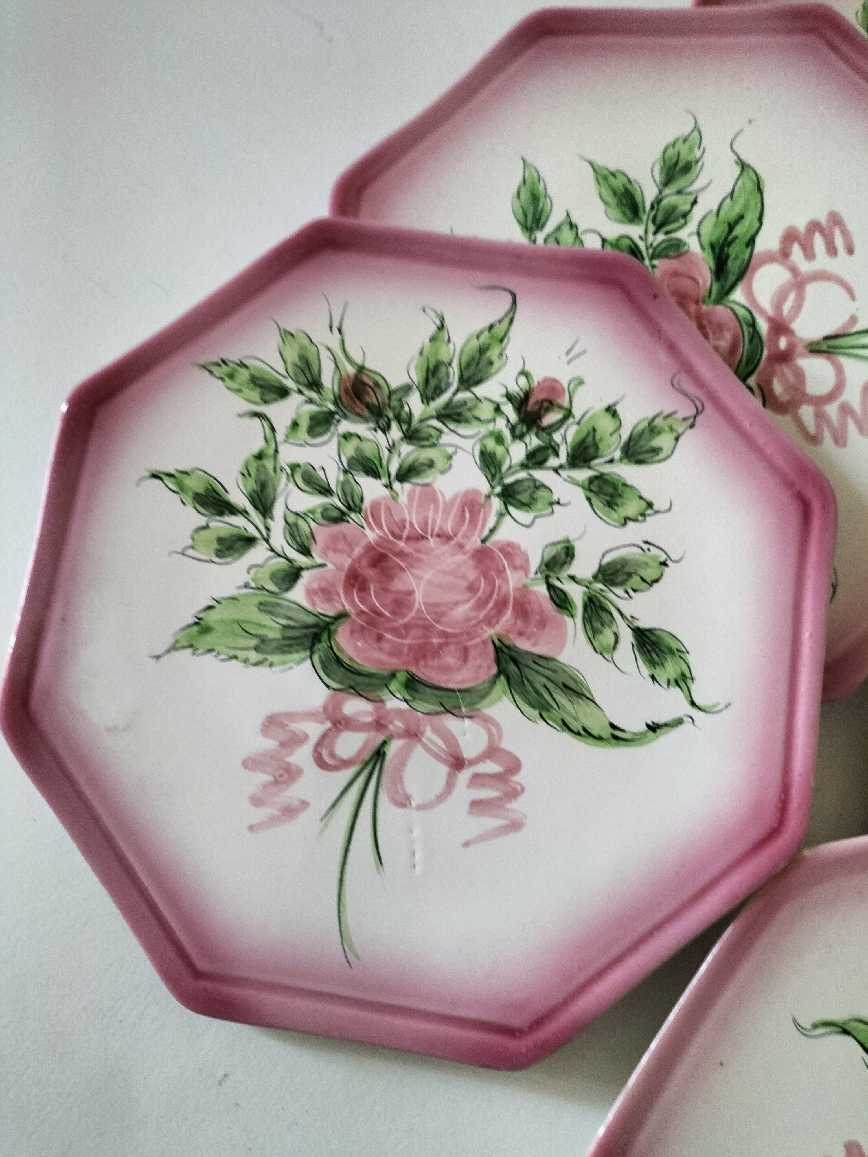 dessert plates and serving dish in earthenware – hand-painted decoration