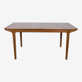 Teak extendable dining table from mcintosh, 1960s