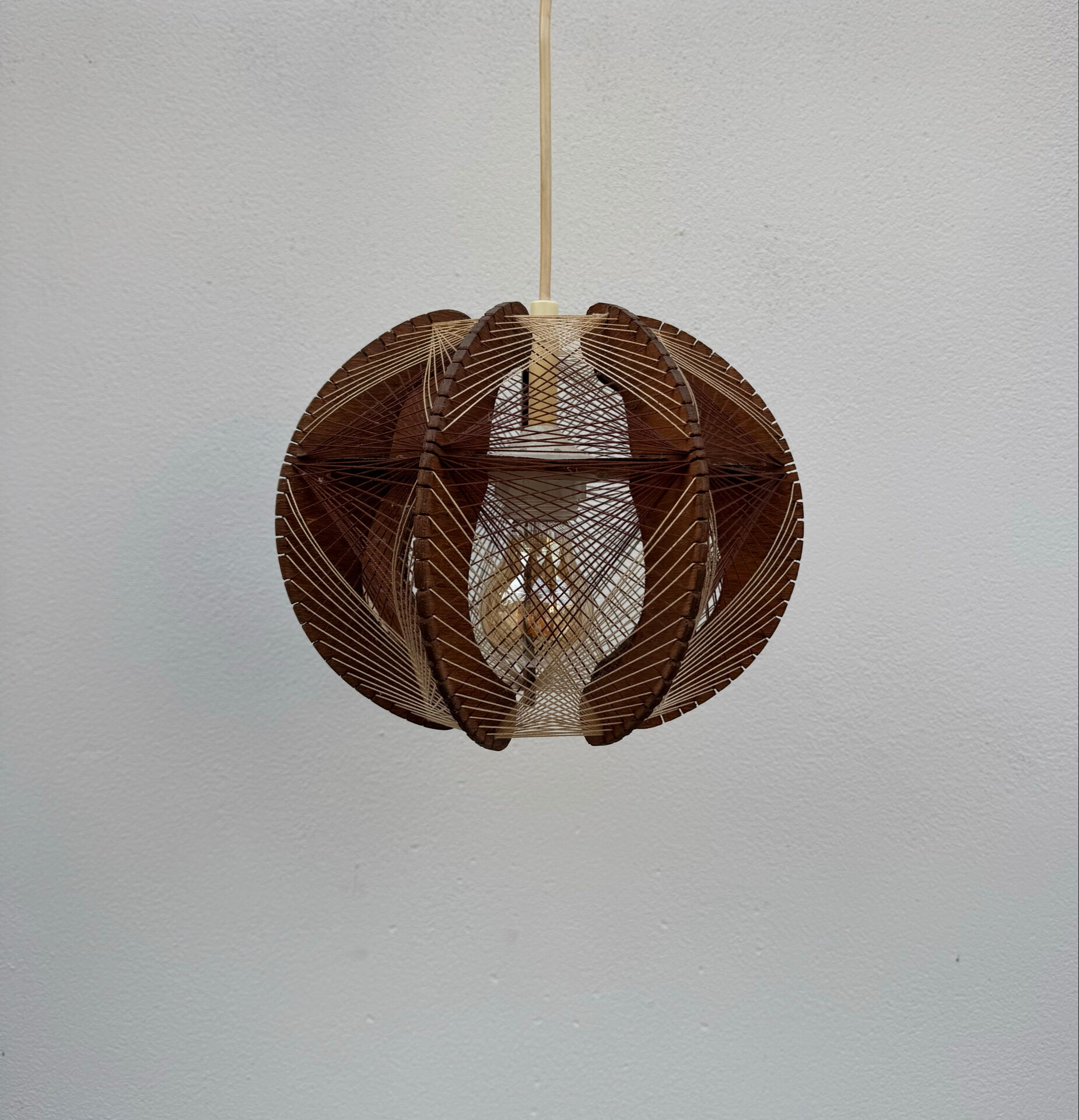 1960s Scandinavian suspension style