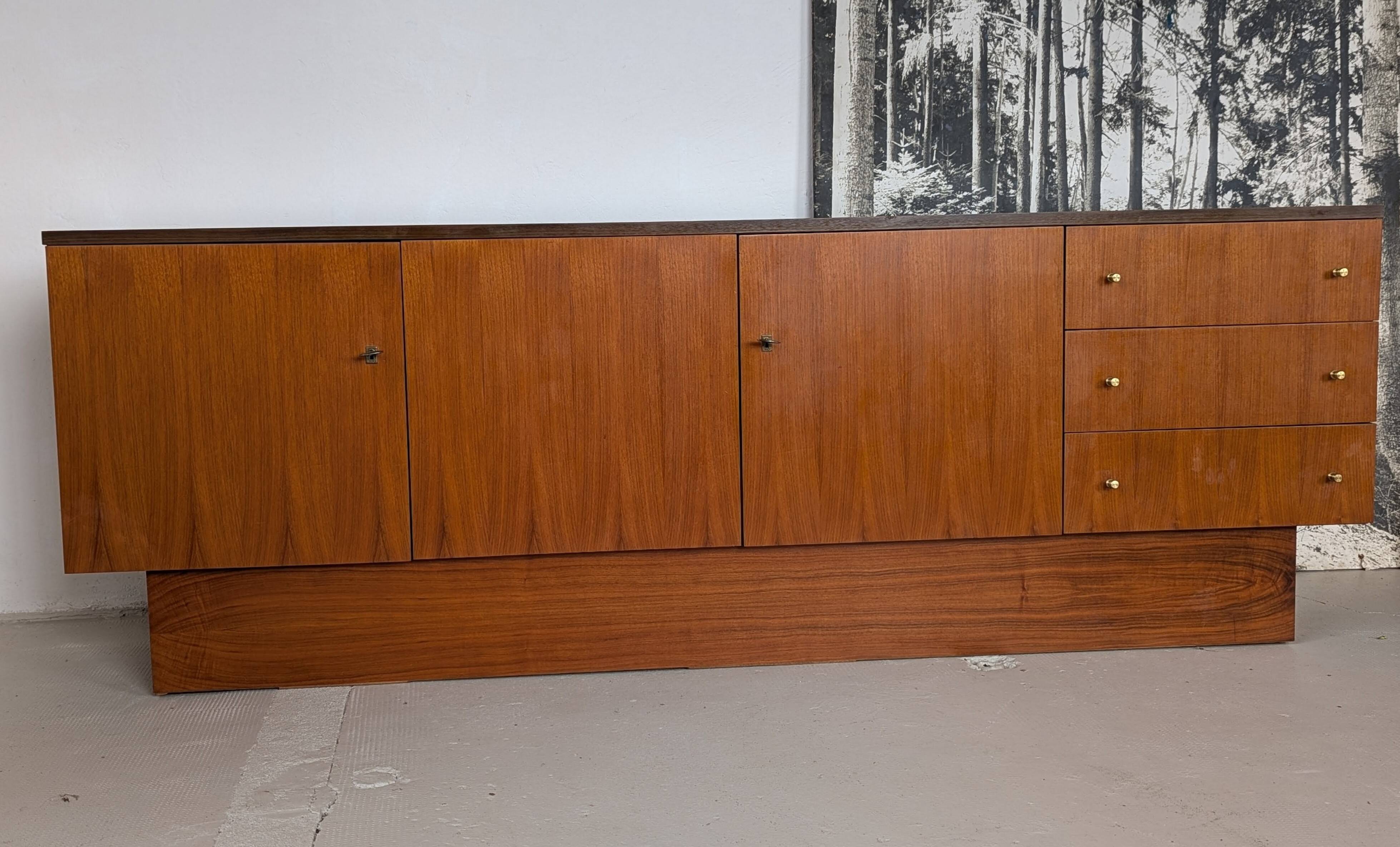 Enfilade vintage années 70