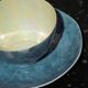 Tasse et soucoupe bleues