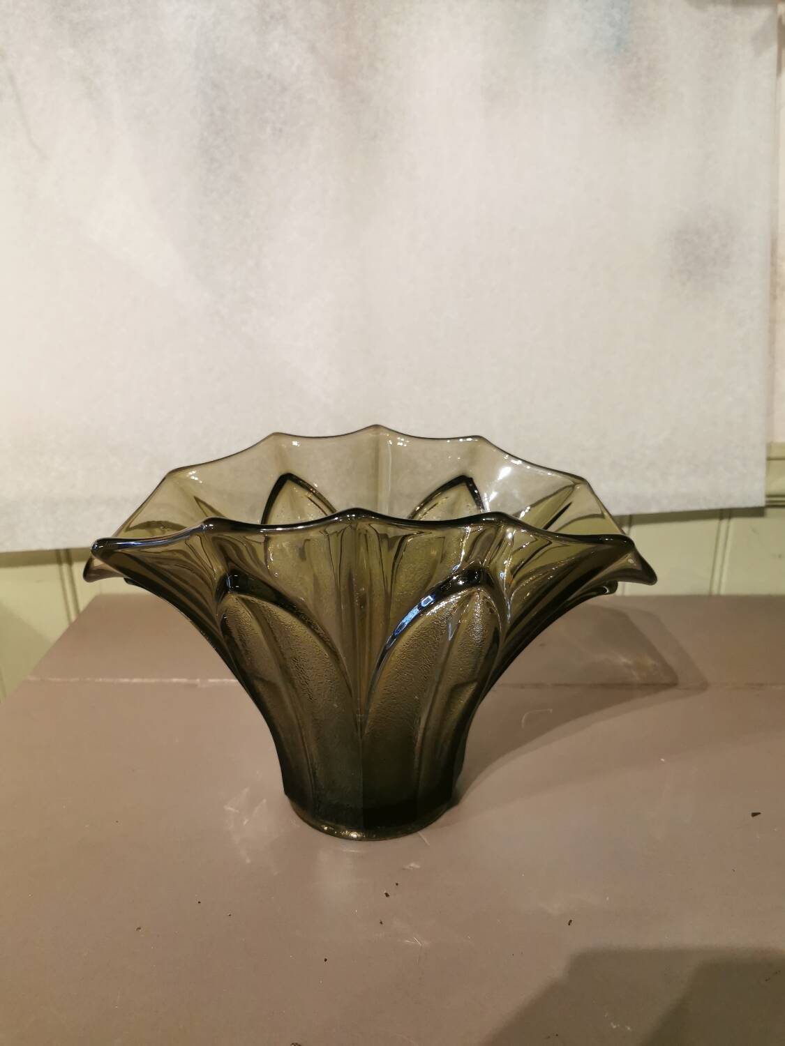 Art Deco vase in polished and frosted smoked glass