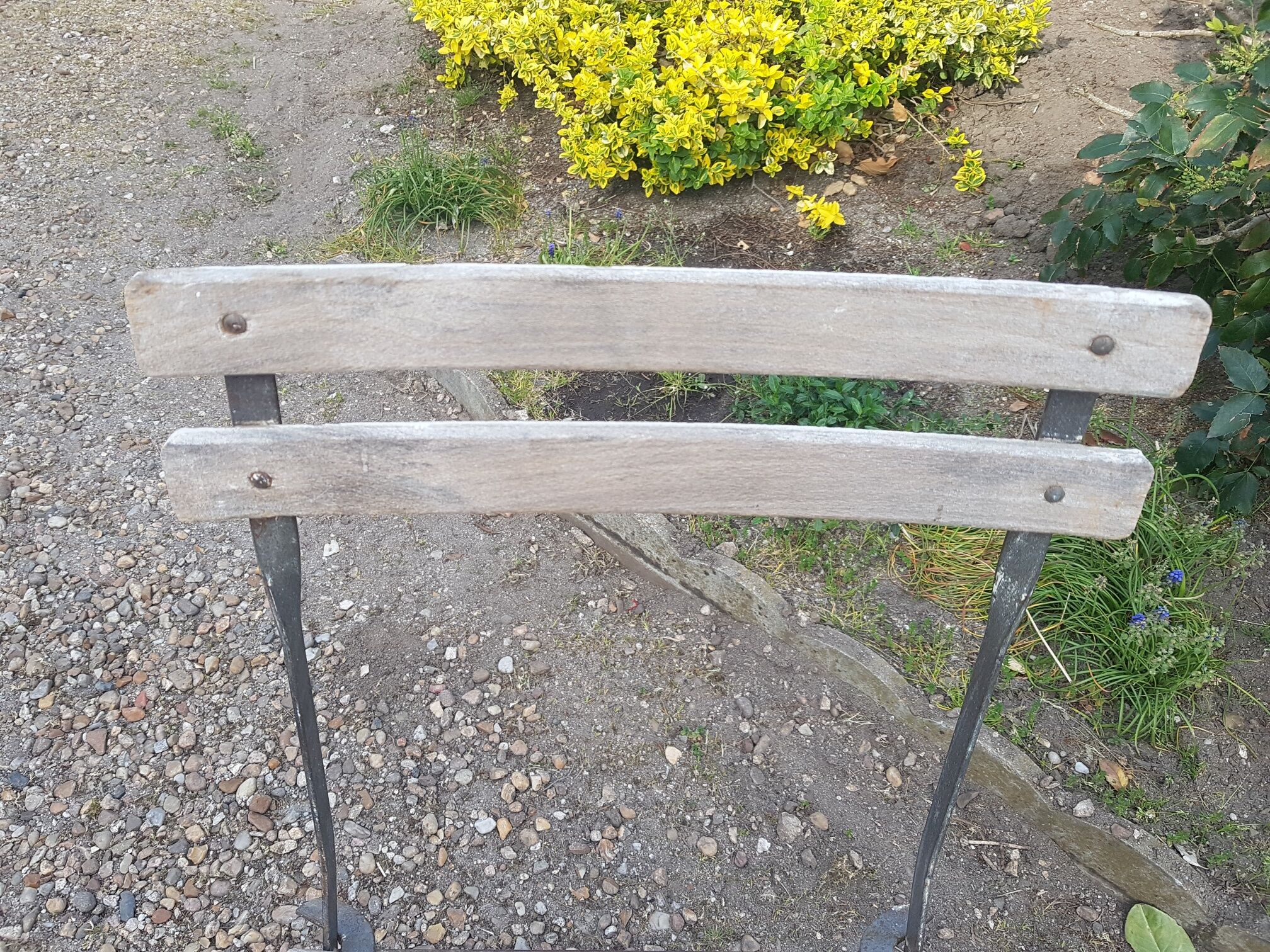 Folding bistro chair with slats