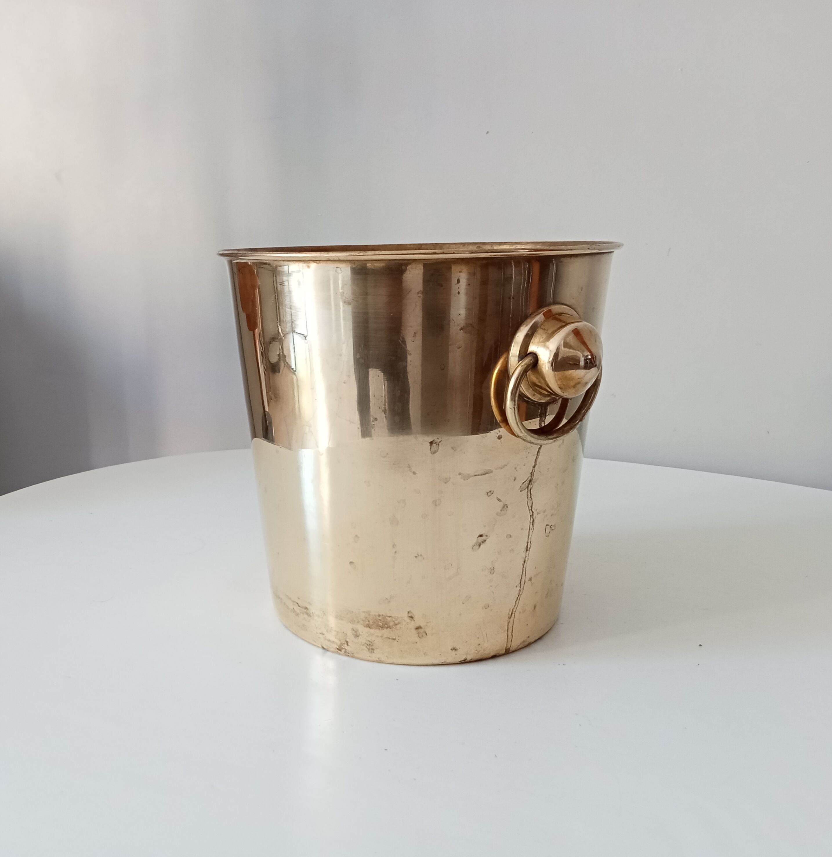 Champagne bucket in solid golden brass