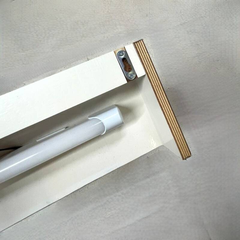 Vintage wall lamp – Scandinavian design & 70s