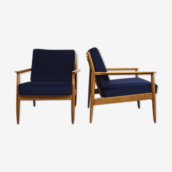 PAIR OF ARMCHAIRS IN NAVY BLUE VELOURS, 1960S