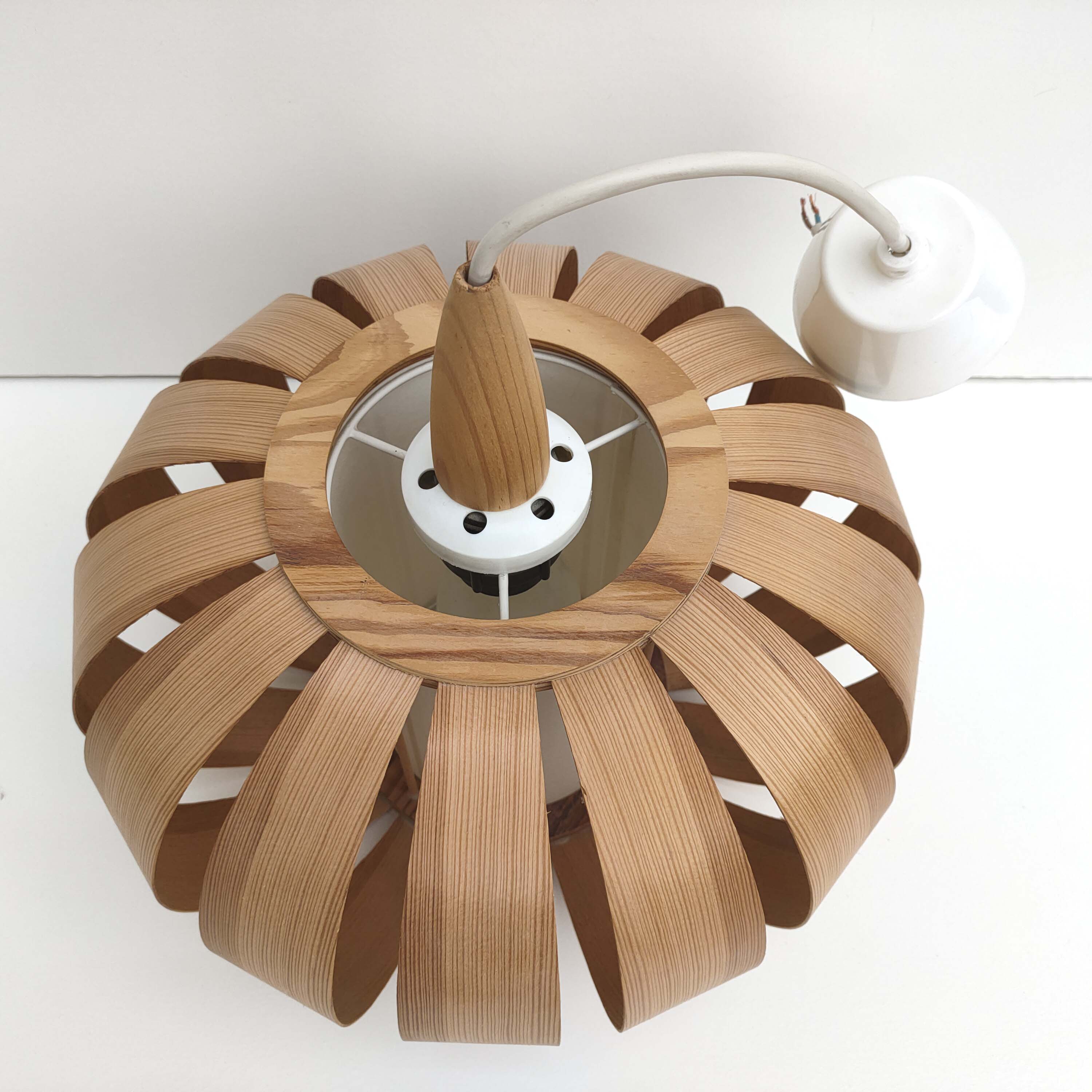 Suspension vintage wooden slats