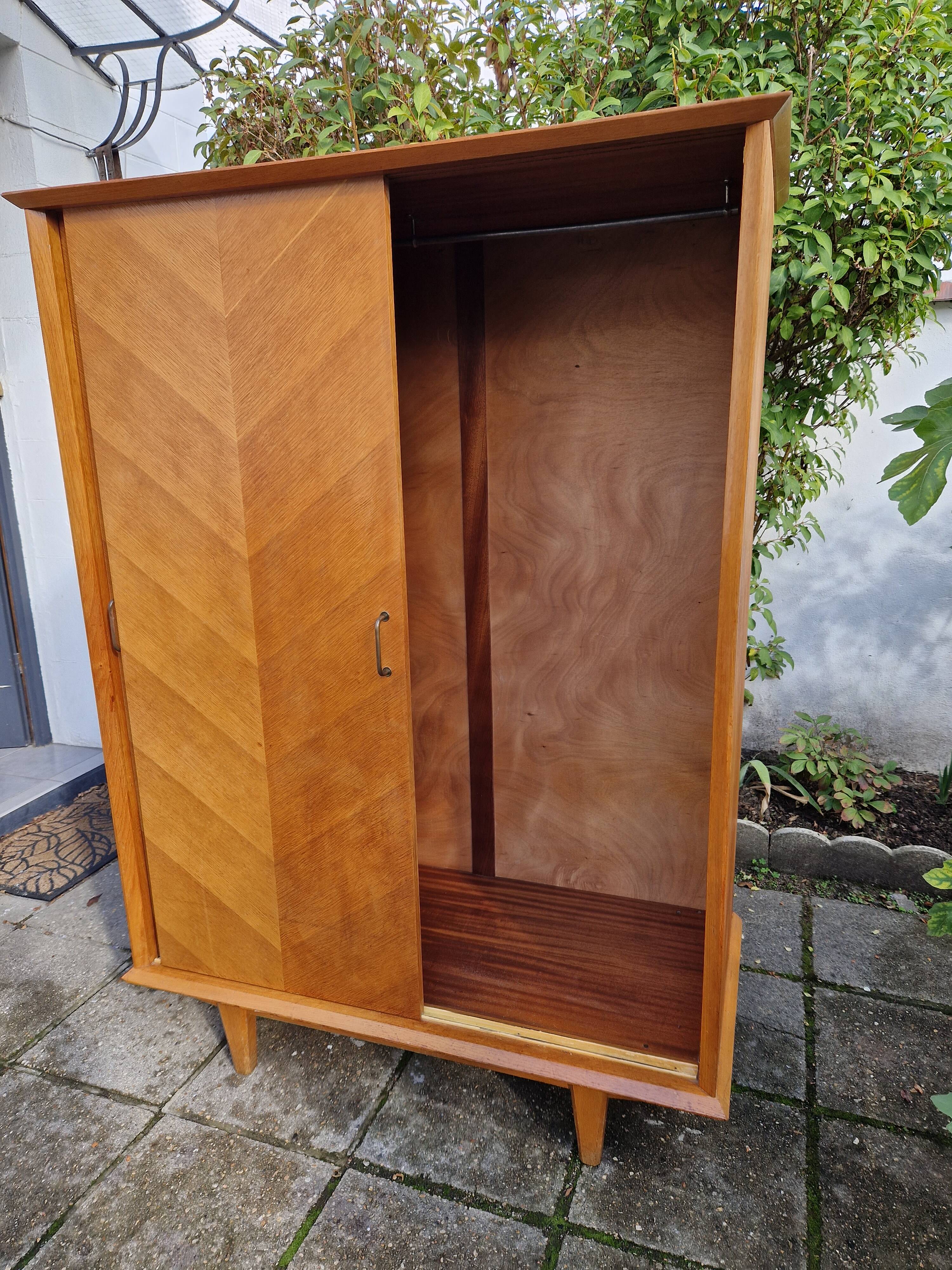 Armoire penderie 1950 circa