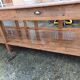 Table de drapier en pin , 2 tiroirs .