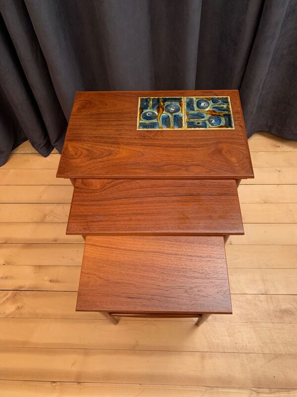 Ensemble de trois tables d’appoint Danemark années 1960