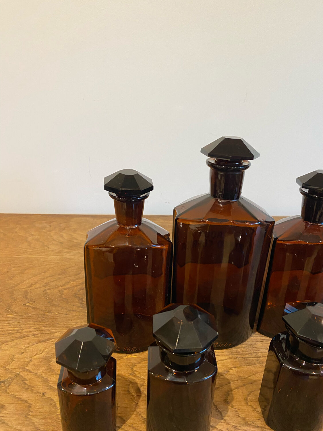 Set of 7 apothecary bottles