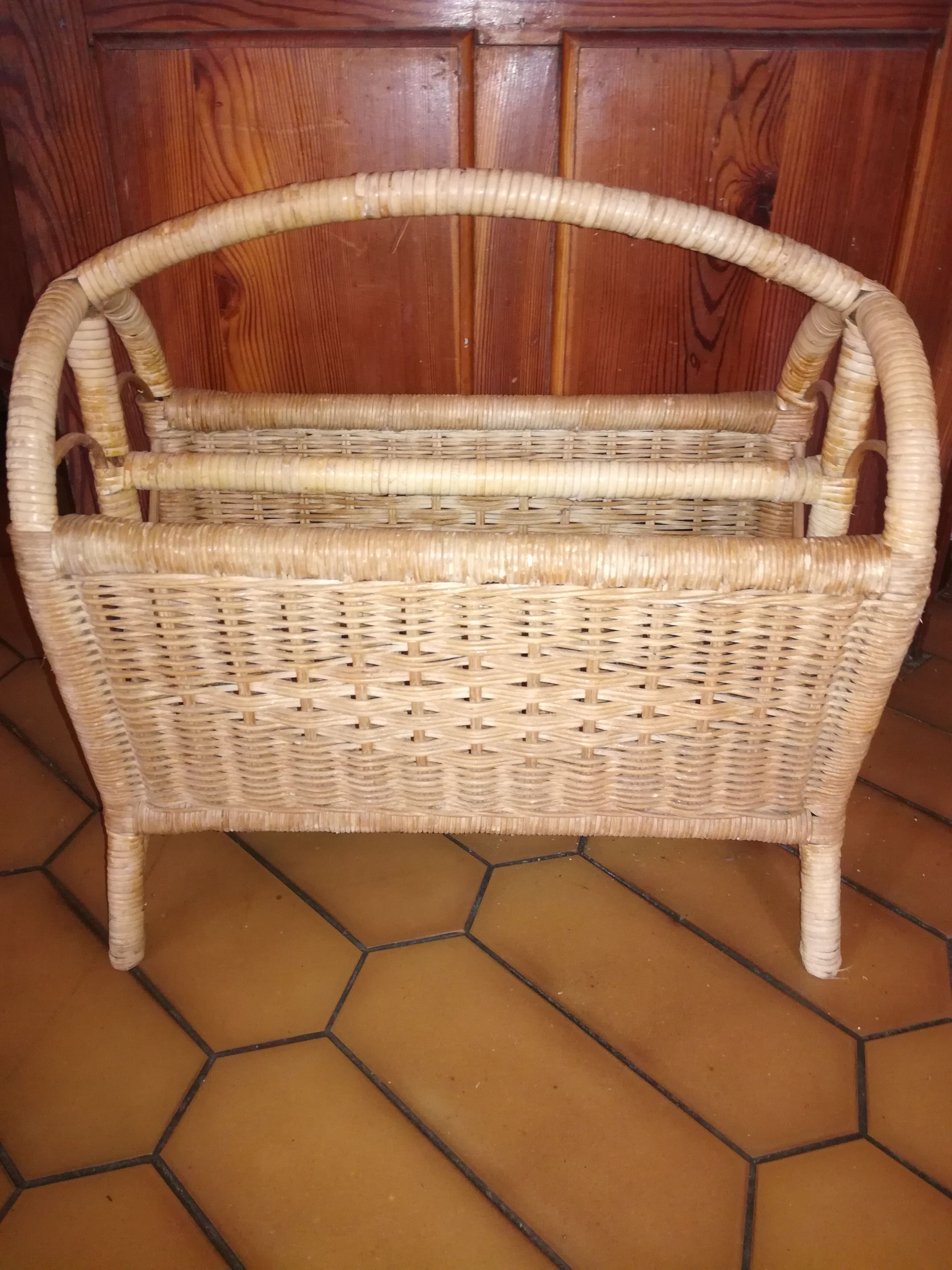 Door rattan magazines