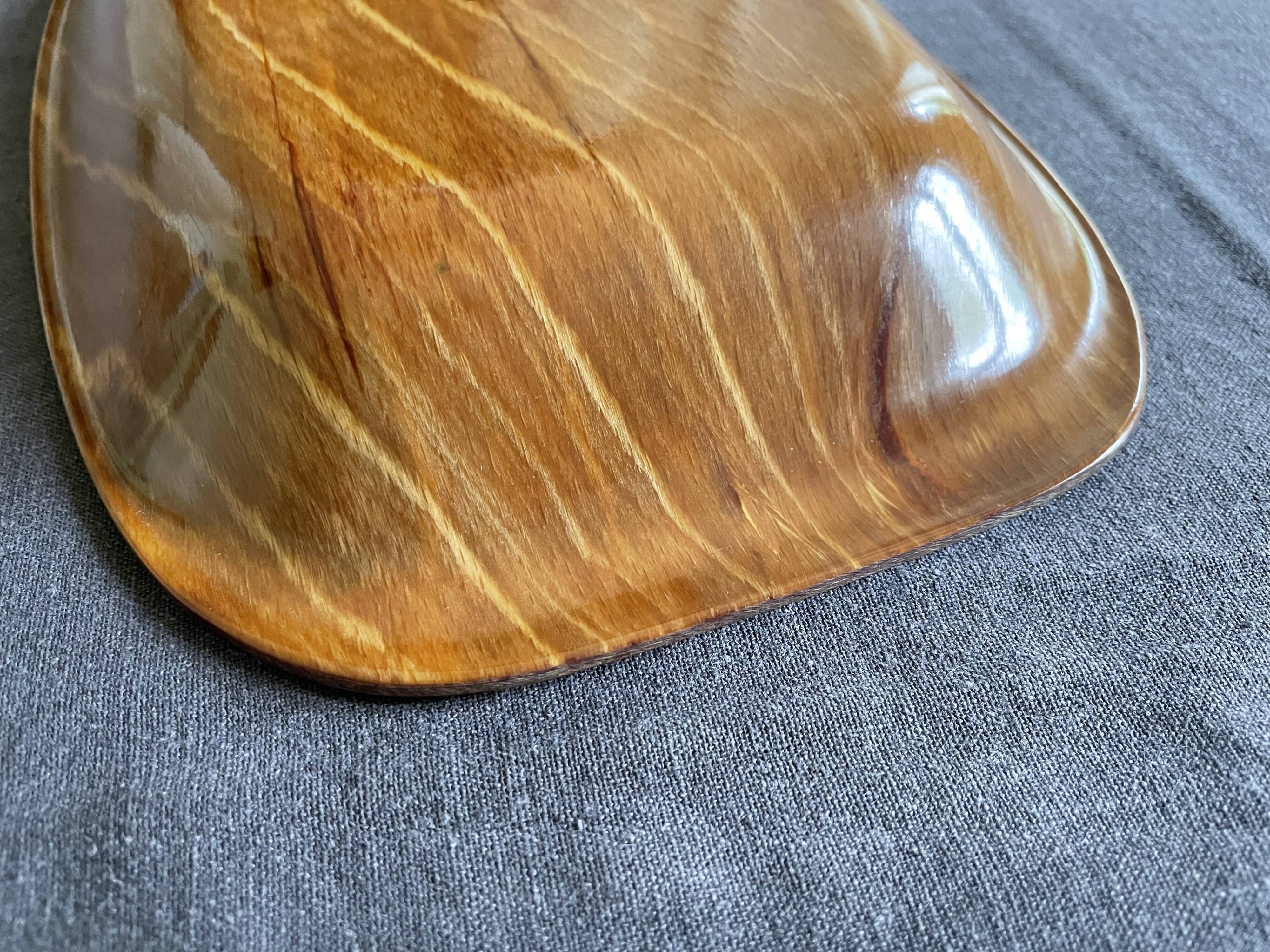 Thermoformed Scandinavian wood dish Gerling Sol Ohligs