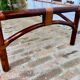 Table basse maugrion bambou, verre et cuir