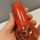 Le plus beau petit vase en glaçure de lave rouge.