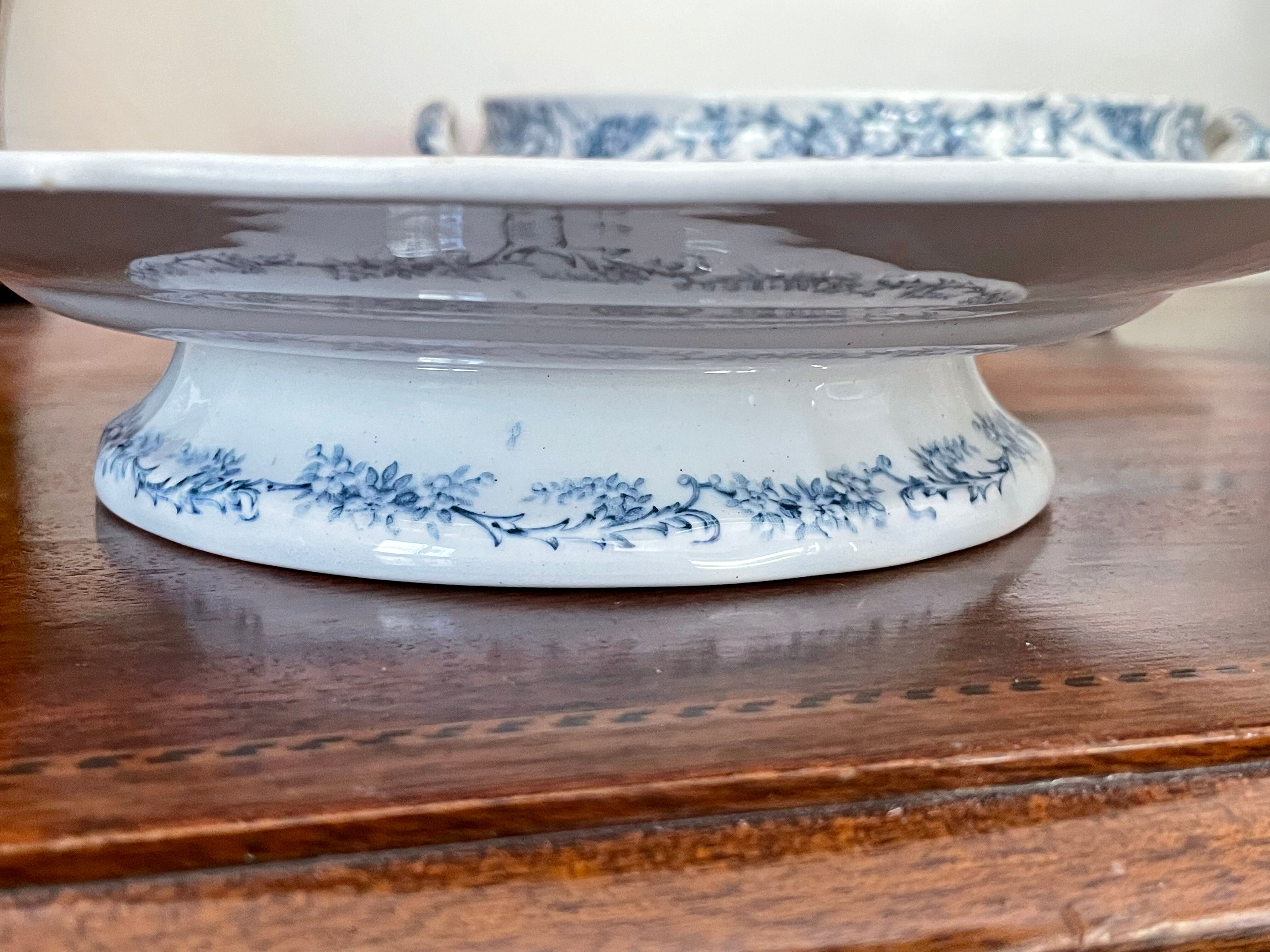 Lot de deux plats terre de fer St Amand et Hamage