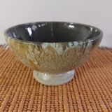 Ceramic pedestal bowl