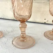 Champagne flutes set of 4, pink French swirl glass stemware