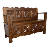 Banc-coffre ancien en chêne sculpté – Style breton
