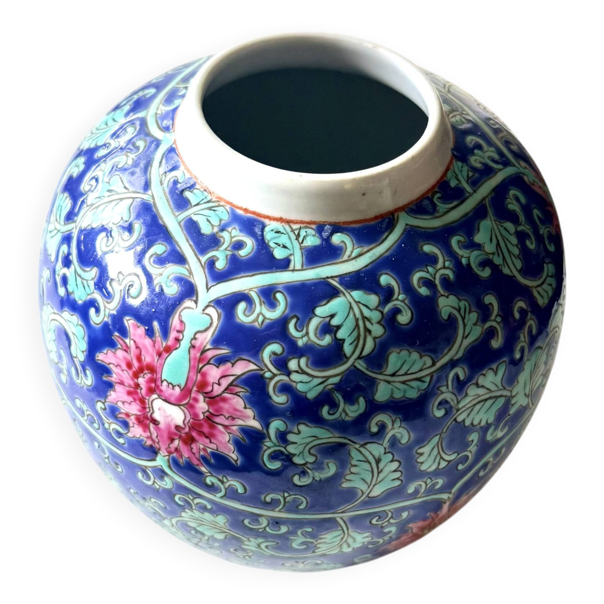 Chinese ceramic pot from the 1960s.