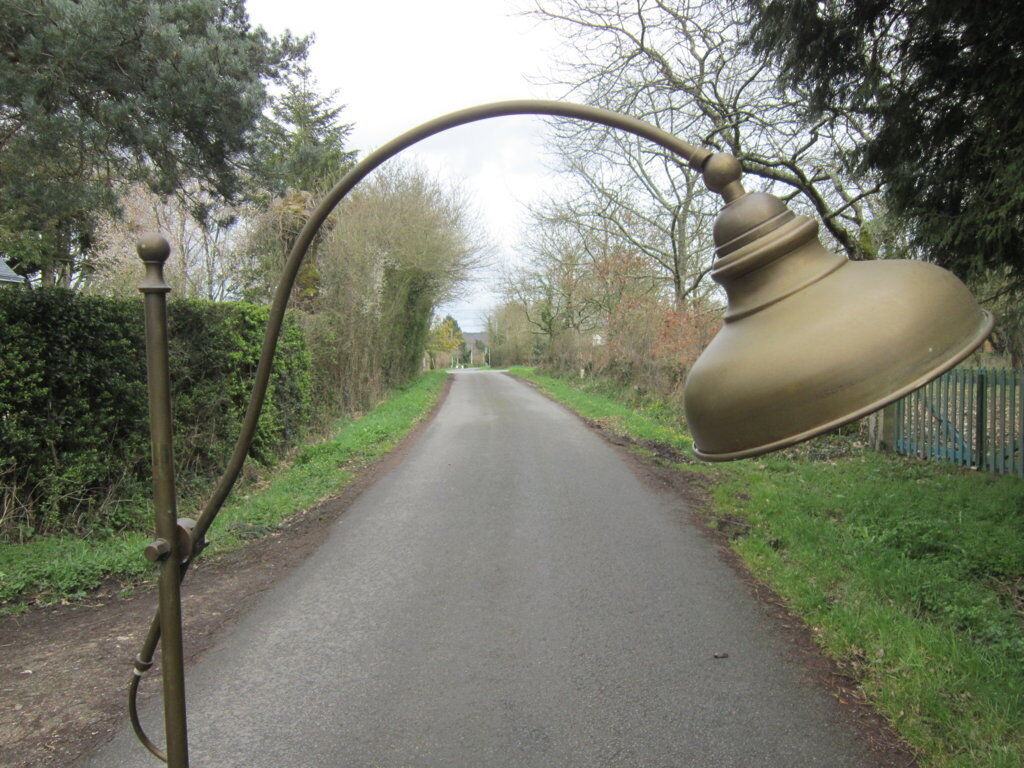 Brass floor lamp, art deco style