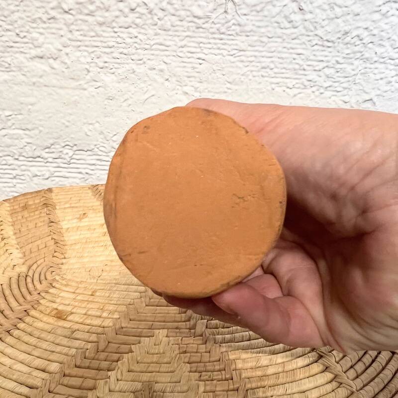 Face terracotta vase