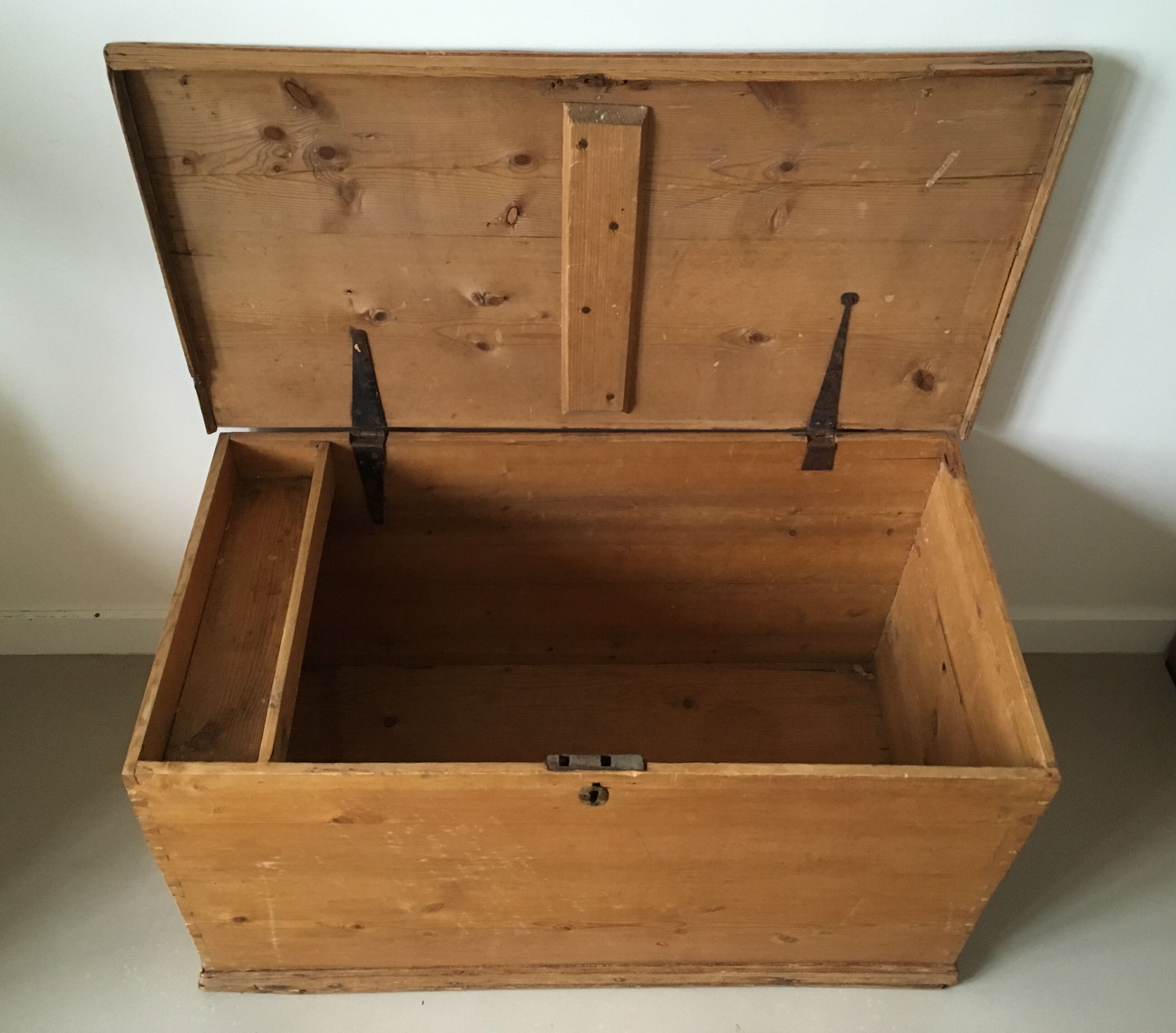 Old pine box
