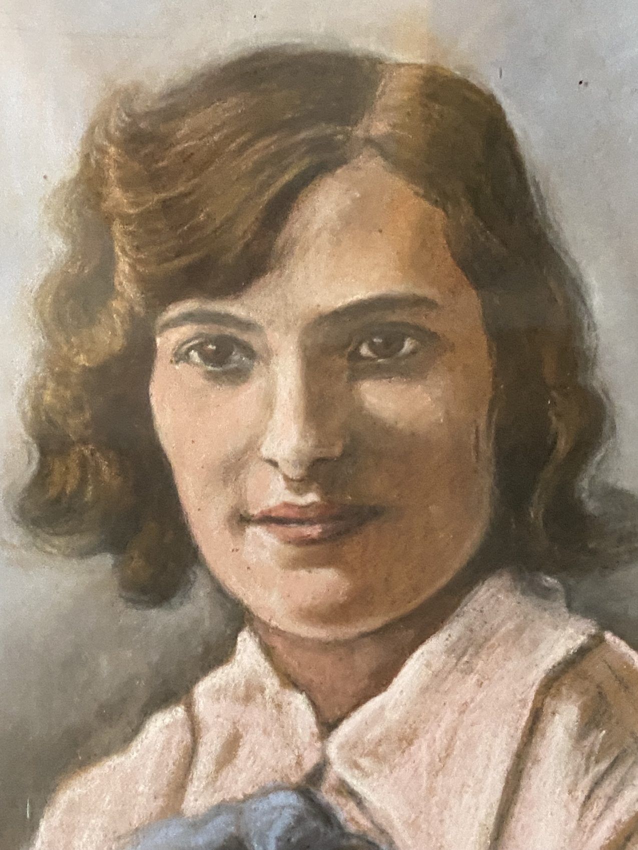 Old pastel portrait from the Art Deco period – Young girl dated 1925 – Original gilded frame – very expressive