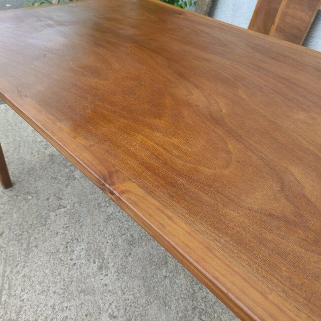 Dining room table with extensions