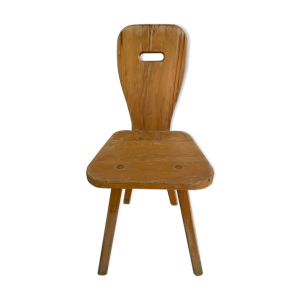 chaise de style moderniste