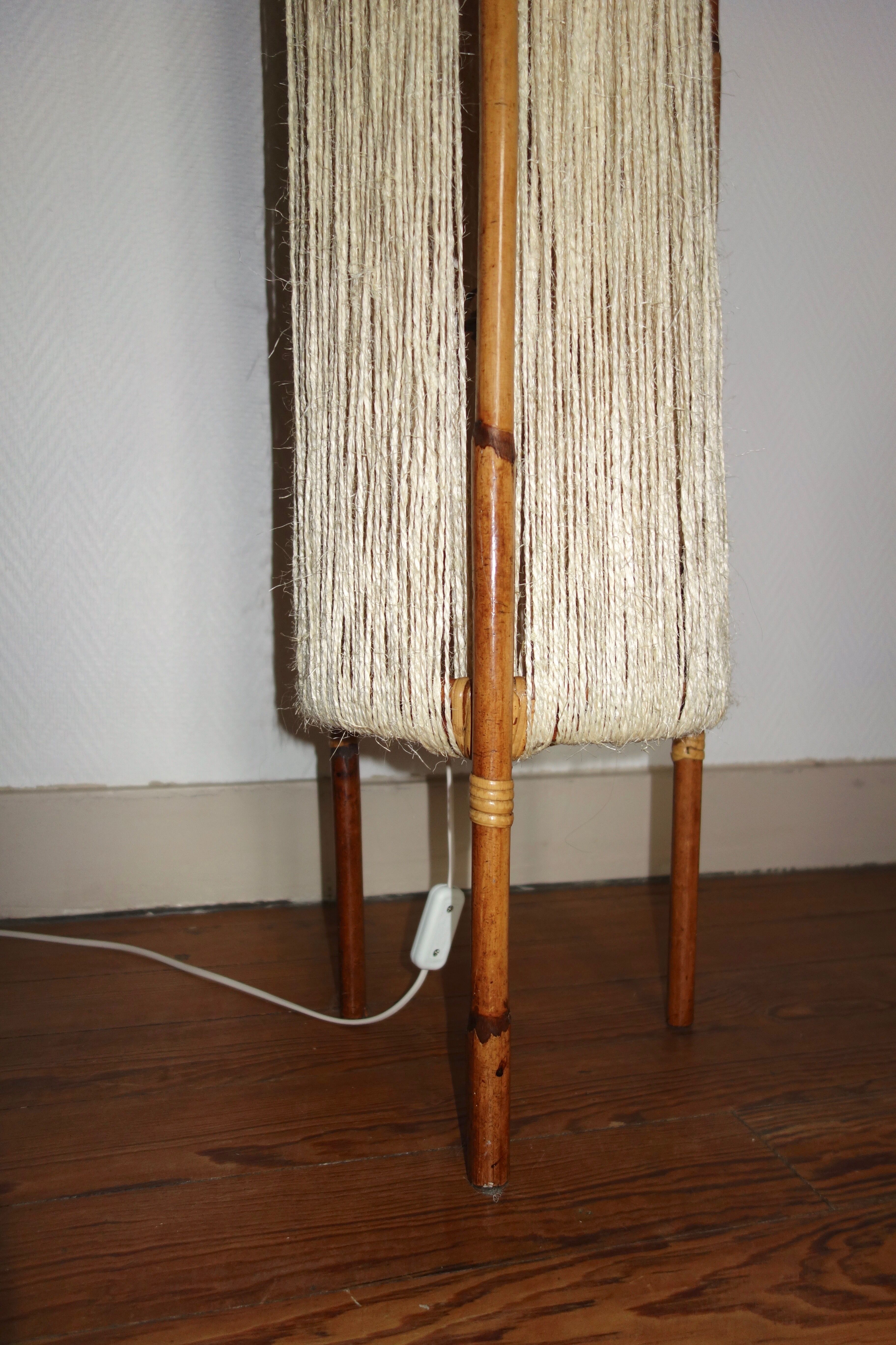 Lamppost in rattan and rope from the 1950s