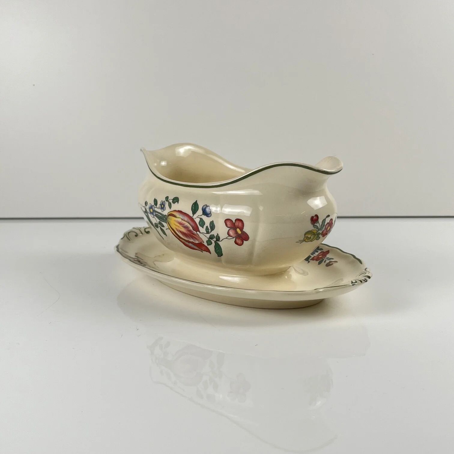 Sauceboat Villeroy & Boch "Old Strasbourg", 1940s/50s