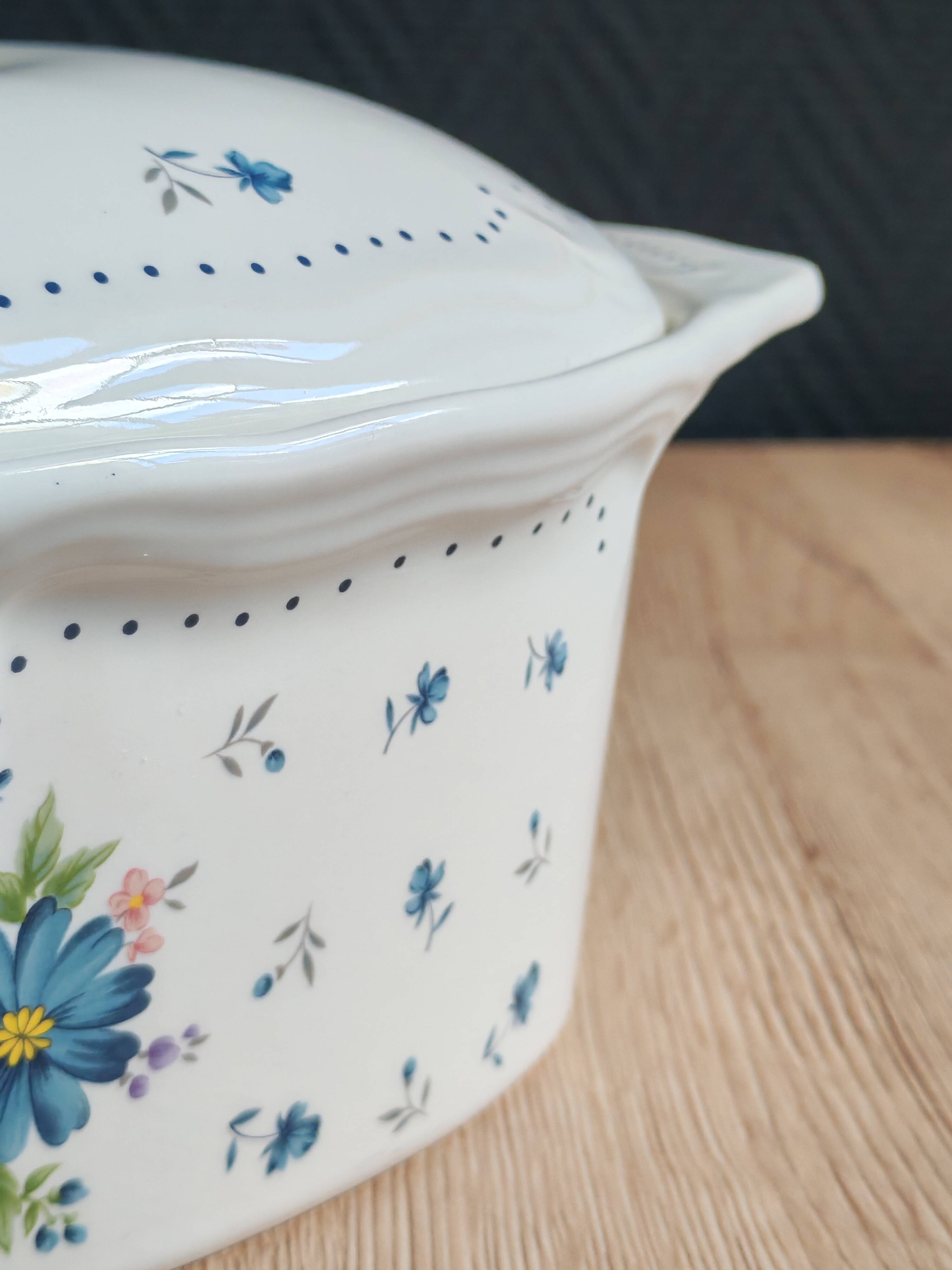 Oval floral stoneware terrine — Provincial Bouquet JMP Marketing Japan