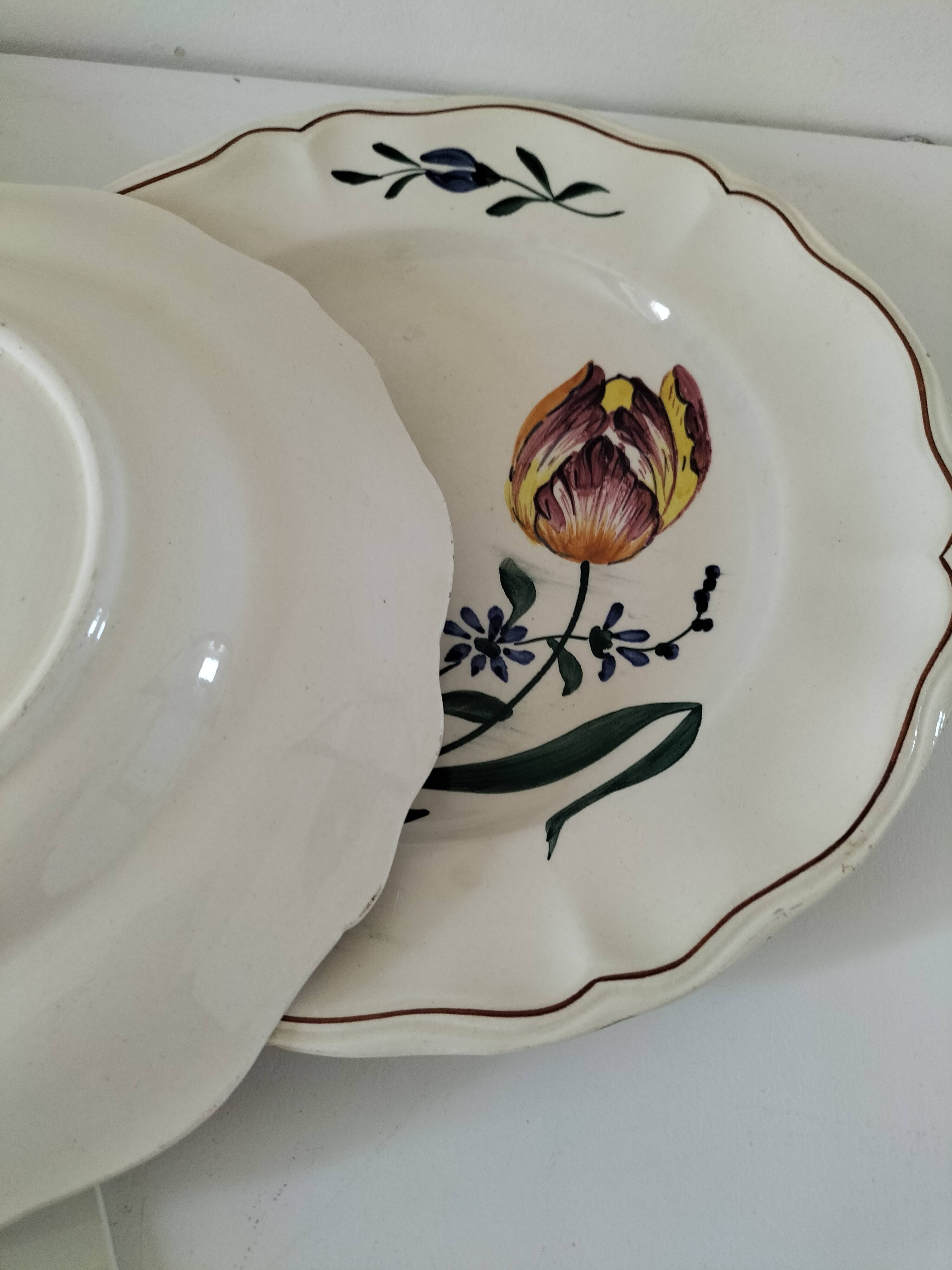 Antique Longchamp plates – “Tulips” model – 1950s-1960s
