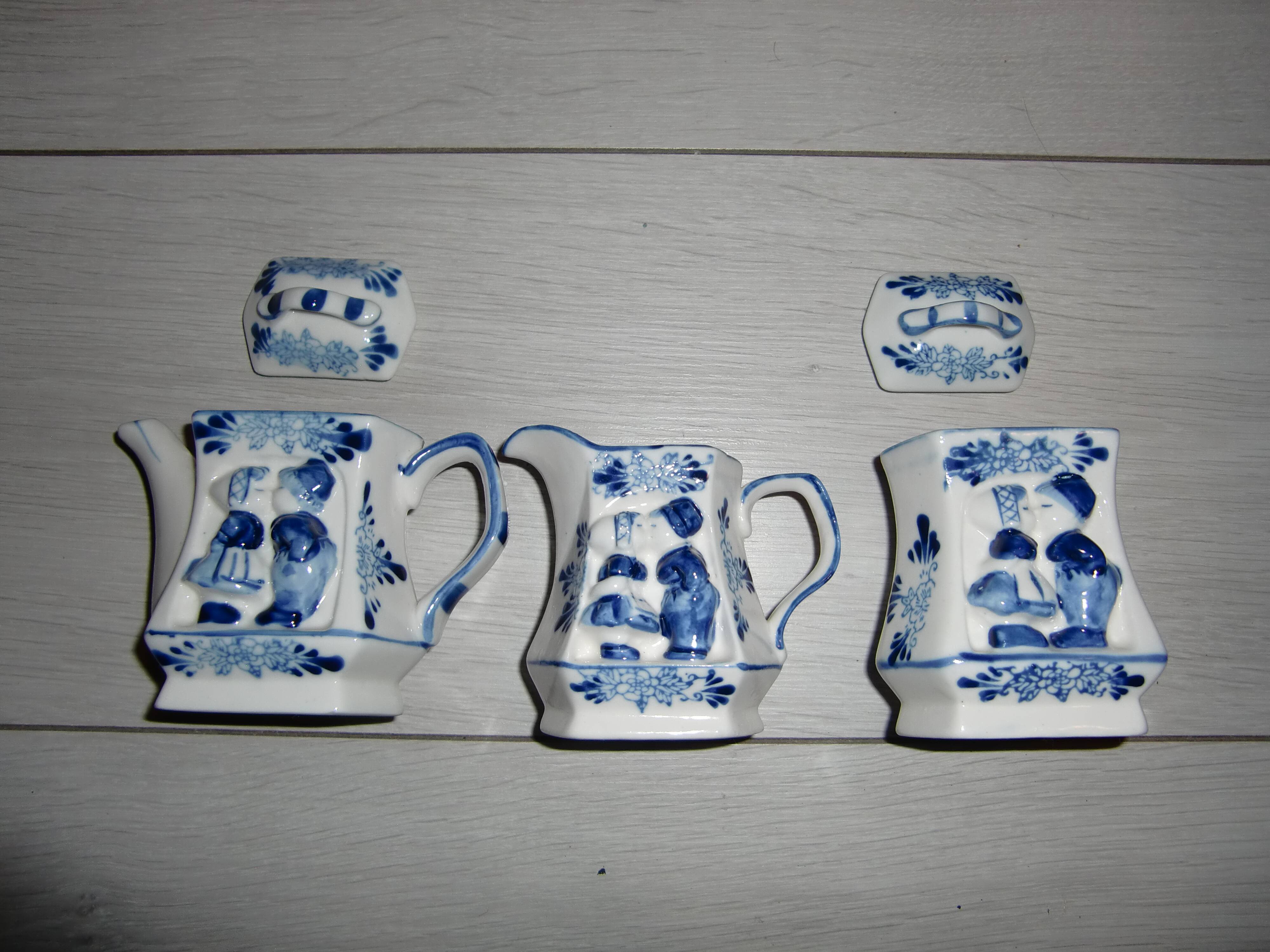 Petit service "Jouons à la dinette!"