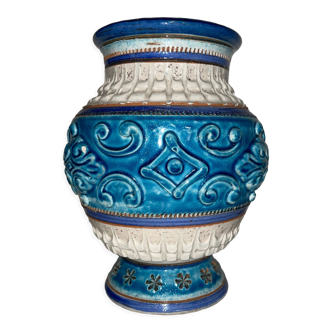 Ceramic vase