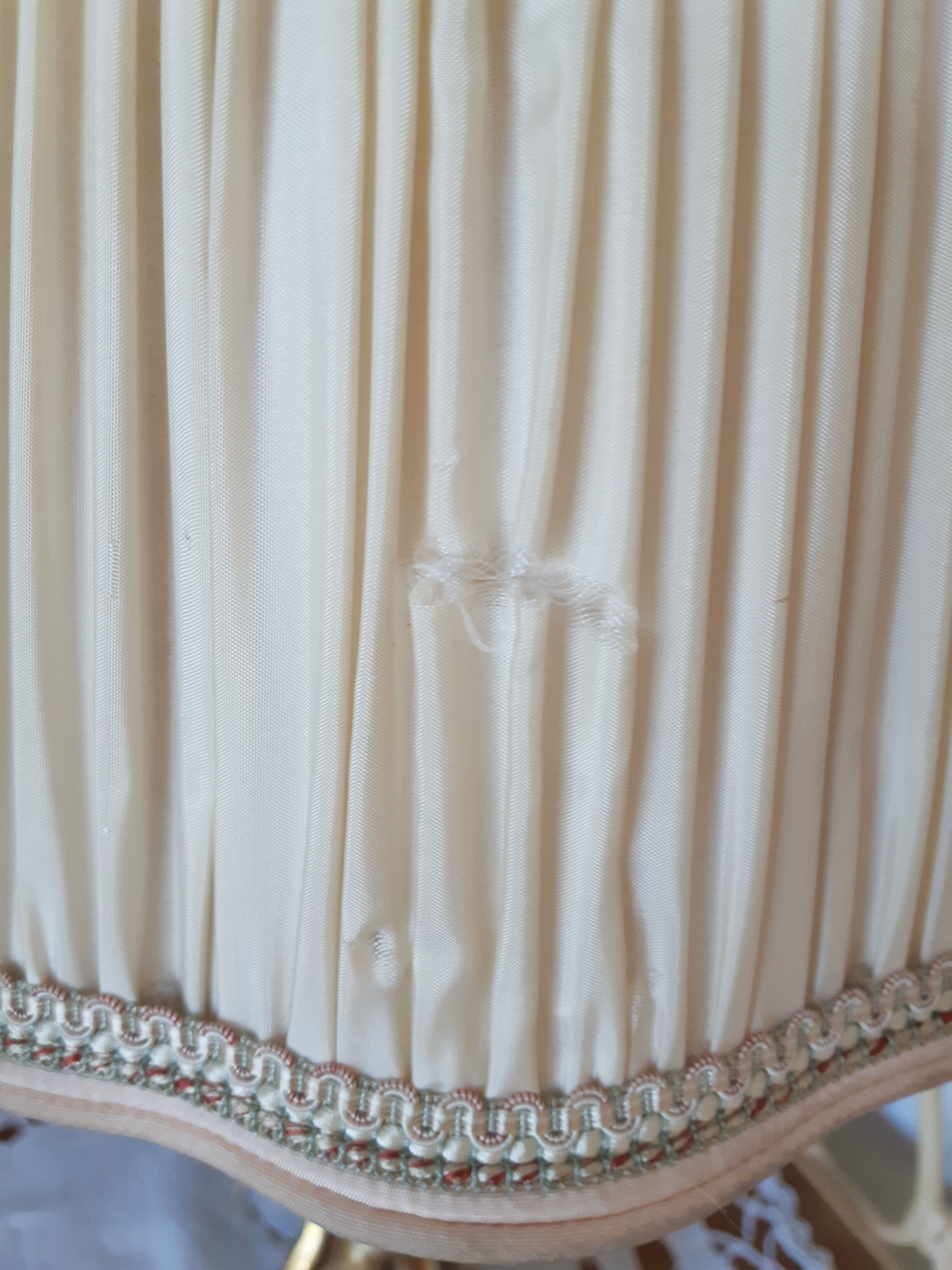 Bedside lamp, table, cherub in gilded brass