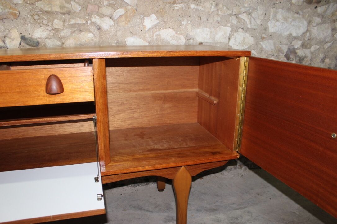 Vintage teak Scandinavian-style sideboard by Jentique