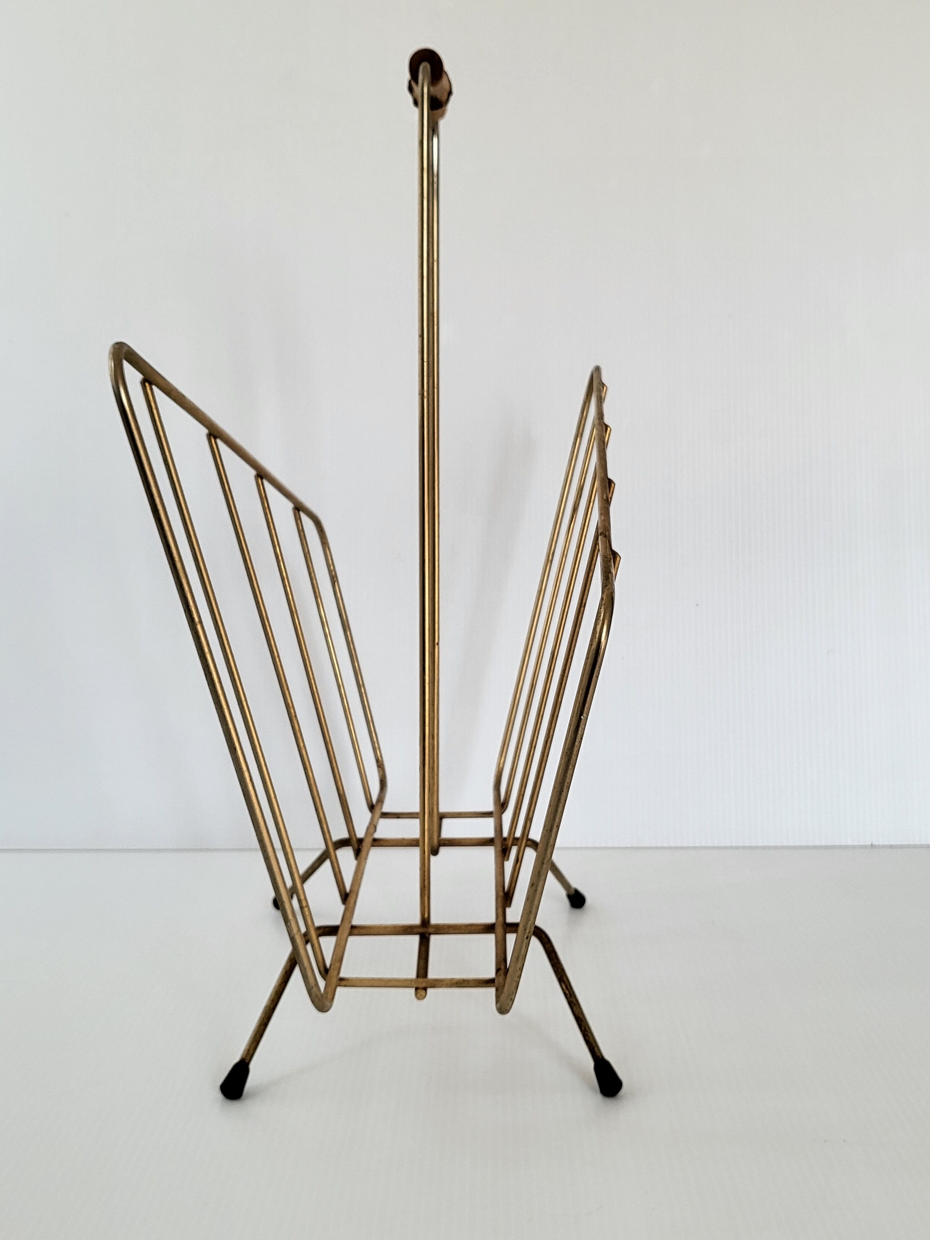Porte-revues vintage 1950 en laiton & bambou