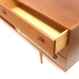 Beautiful long minimalist sideboard designed by William Watting and made by Fristho, Netherlands 195