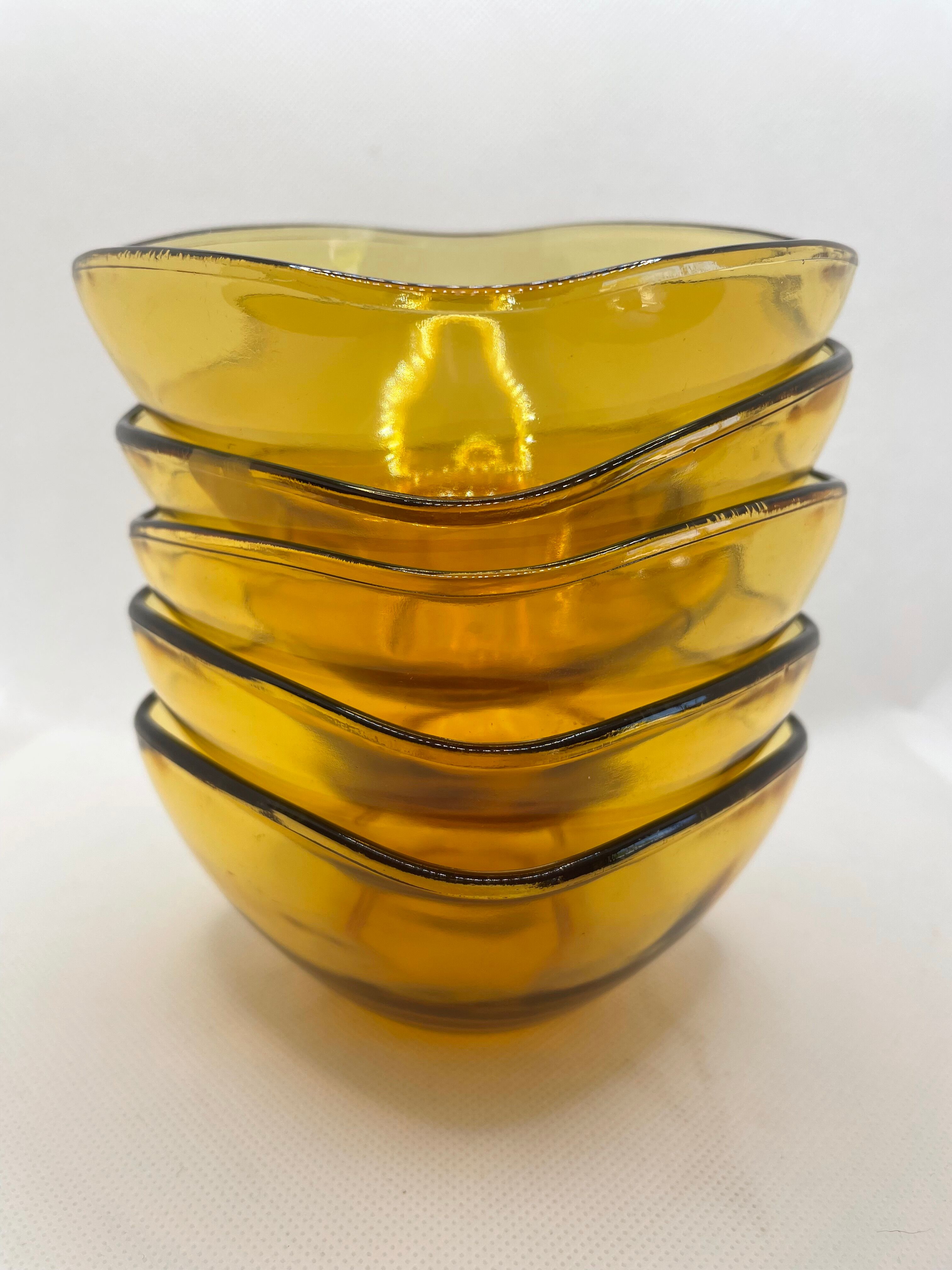 amber glass bowl from the 1970s