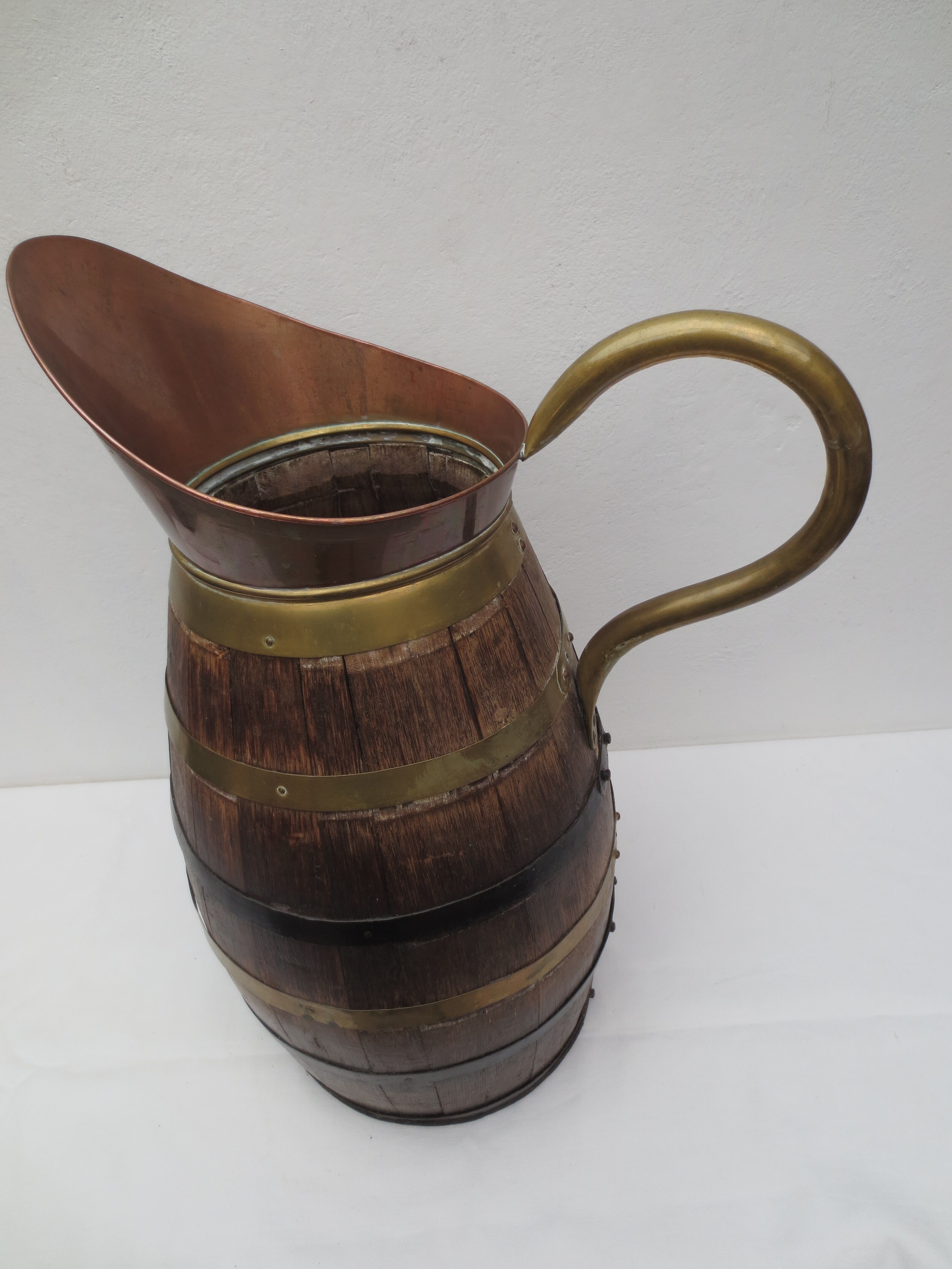 wooden umbrella/broc door