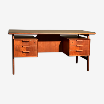 Gunni Omann, desk model 75 for Omann Jun Mobelfabrik 1960