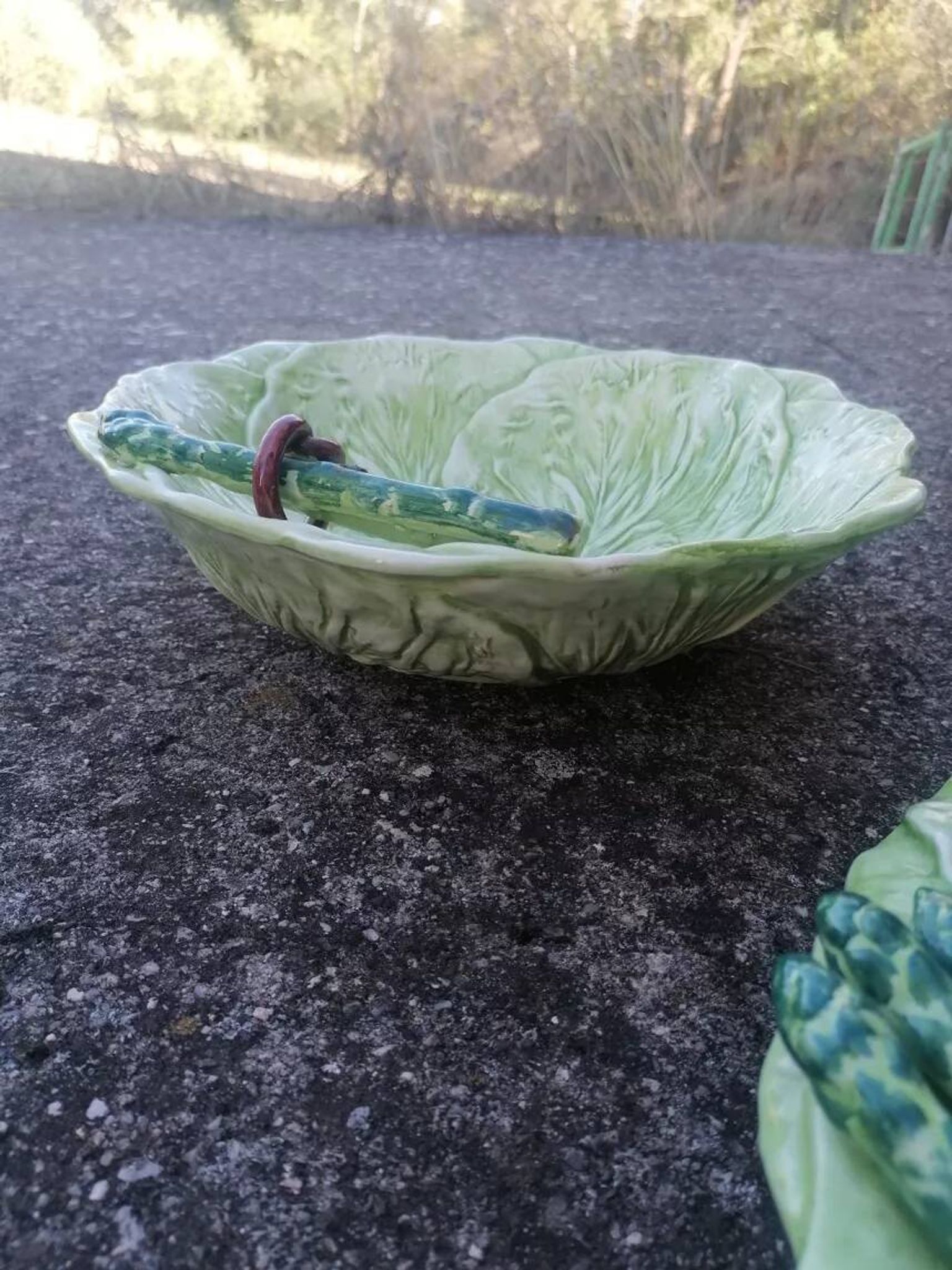 Set of 3 vintage asparagus and cabbage leaves slip dishes made in Italy