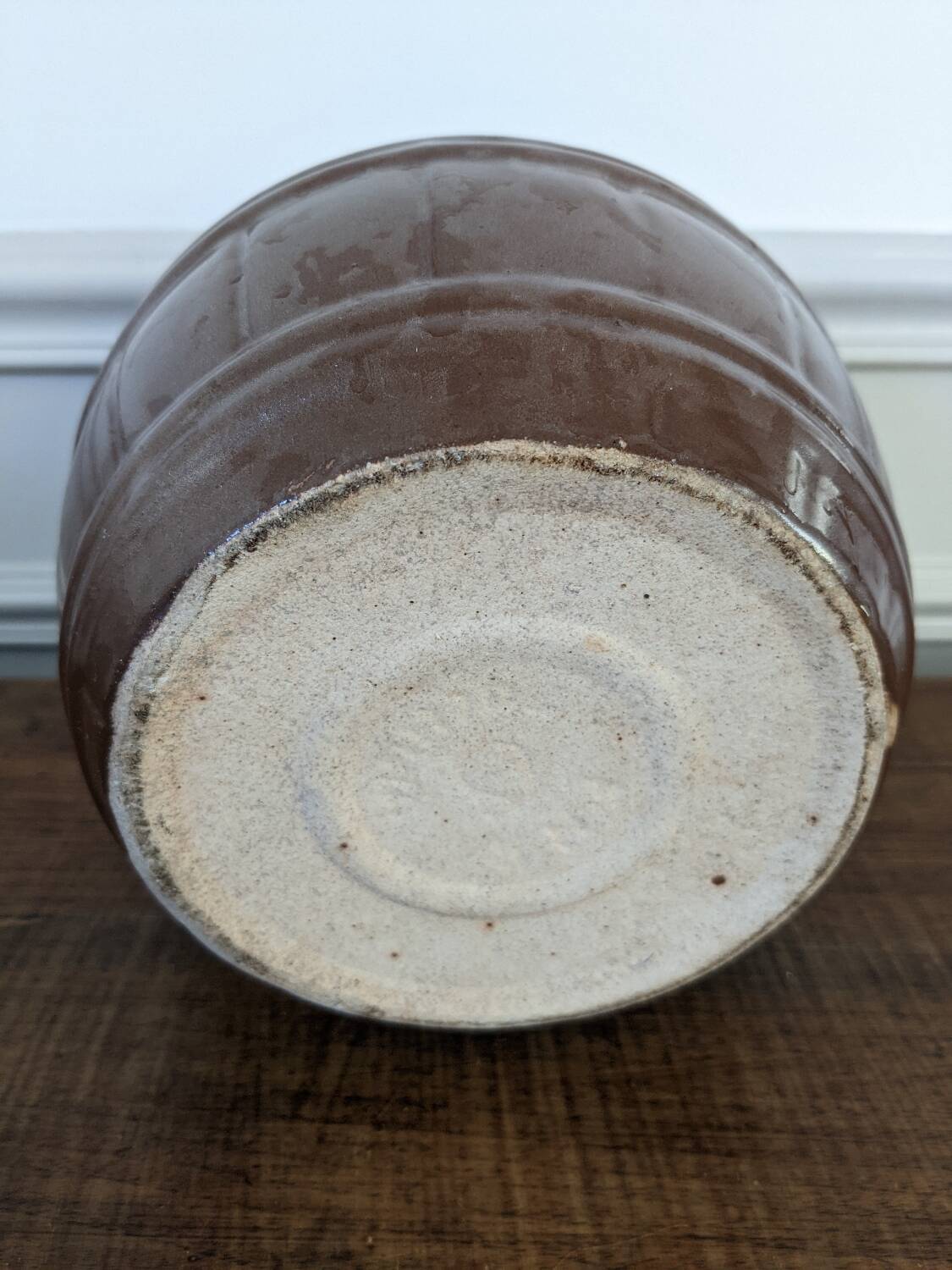 Glazed stoneware barrel pot