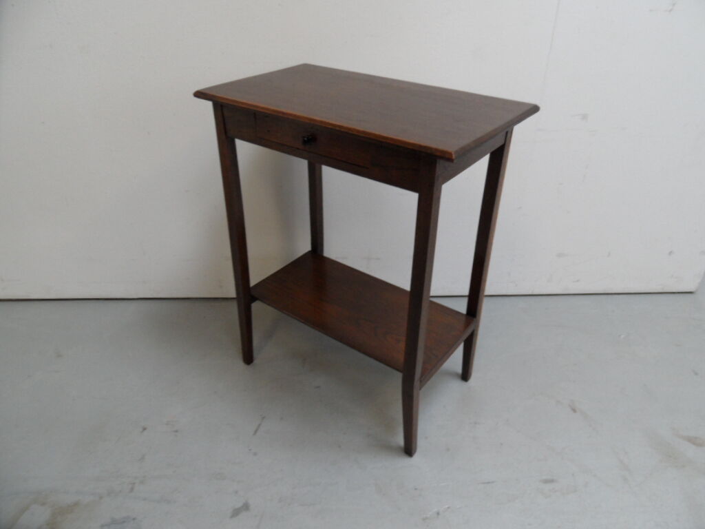 Vintage oak sidetable